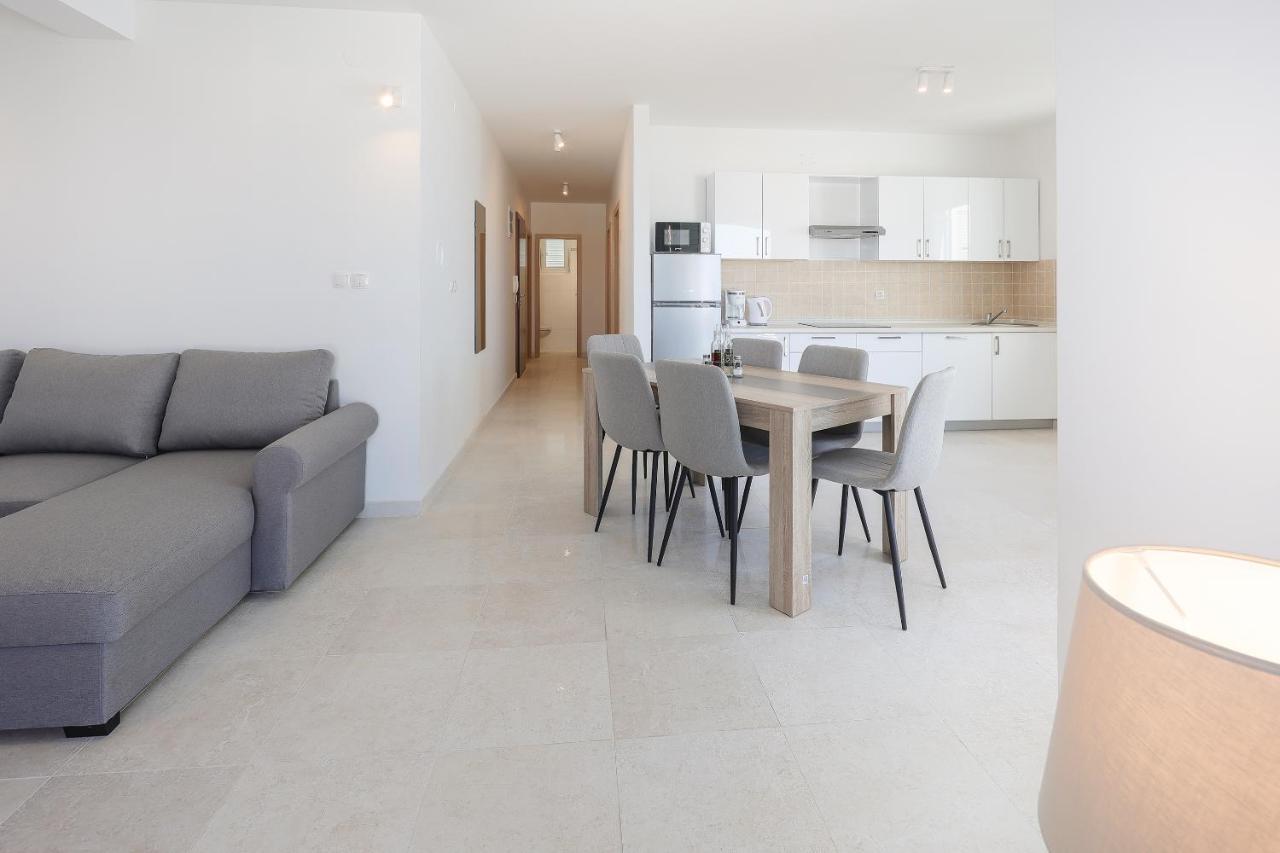 Sea View By Moro Apartment Malinska Bagian luar foto