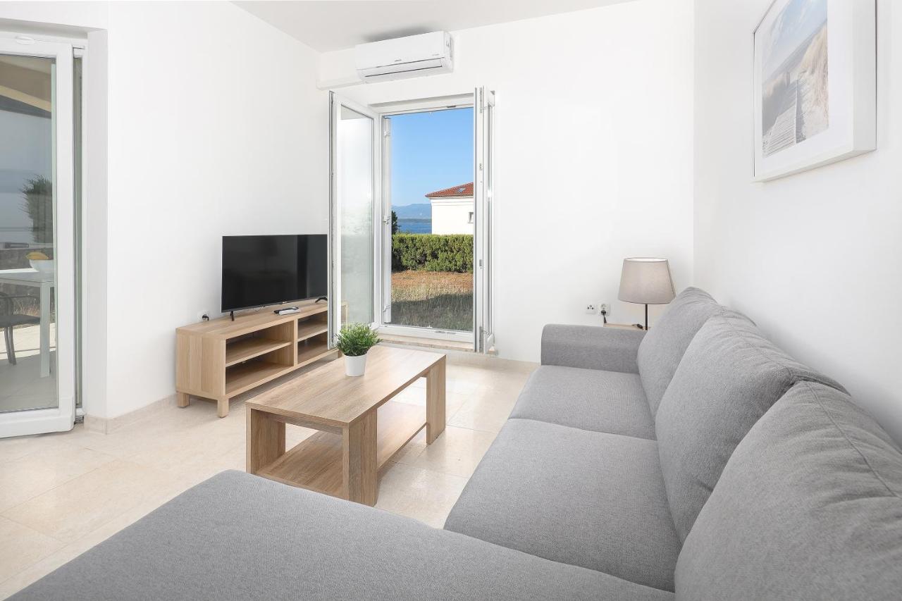 Sea View By Moro Apartment Malinska Bagian luar foto